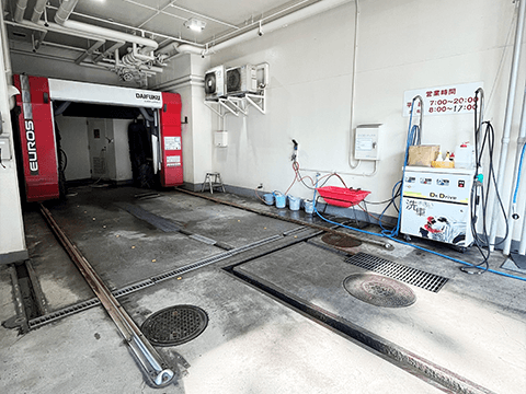 新宿都庁南公園通りSS